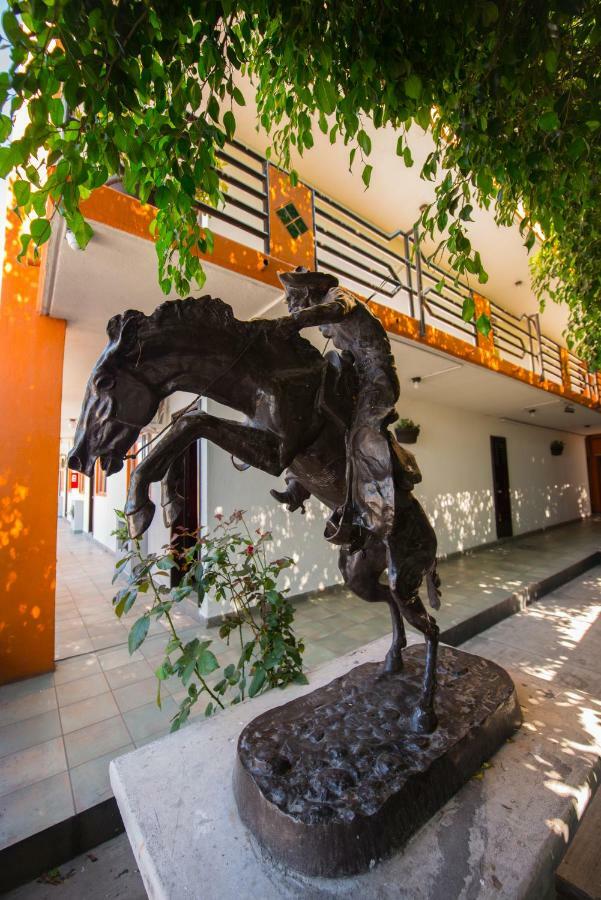 Hotel Cucapa Matamoros  외부 사진